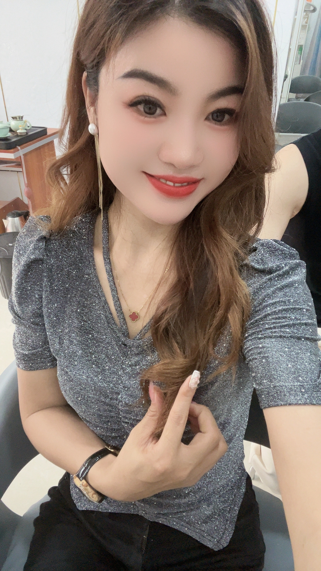 5875小众设计感开叉T恤女短袖时尚抽绳性感挂脖烫钻上衣紧身T