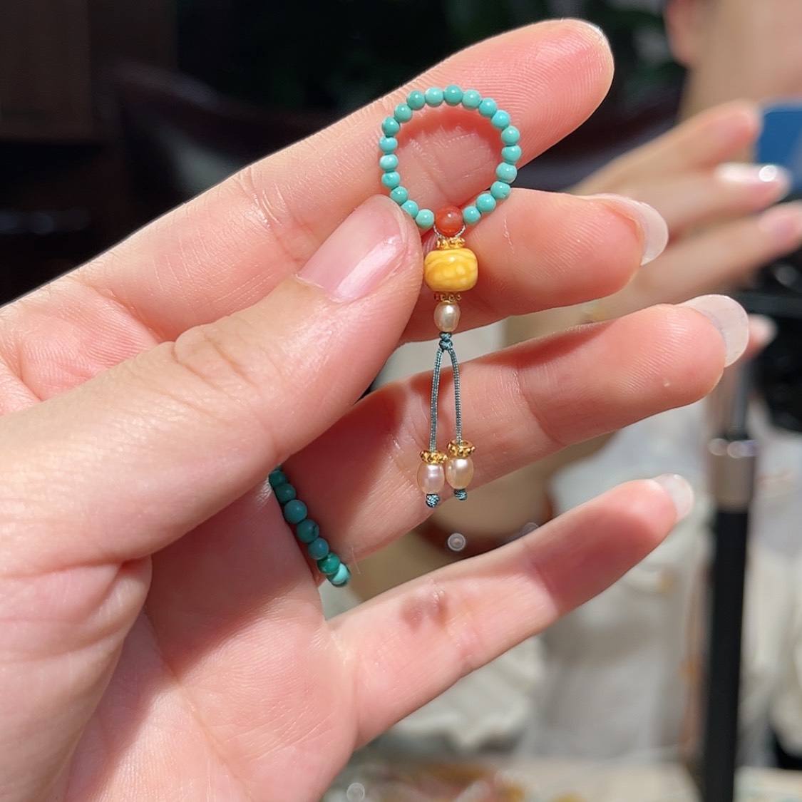 【闪购商品】琥珀颈饰未镶嵌