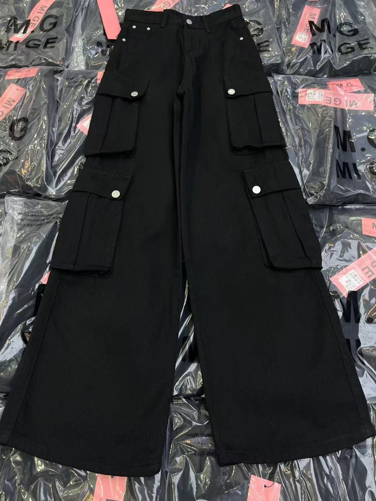 8个口袋工装裤4个立体口袋