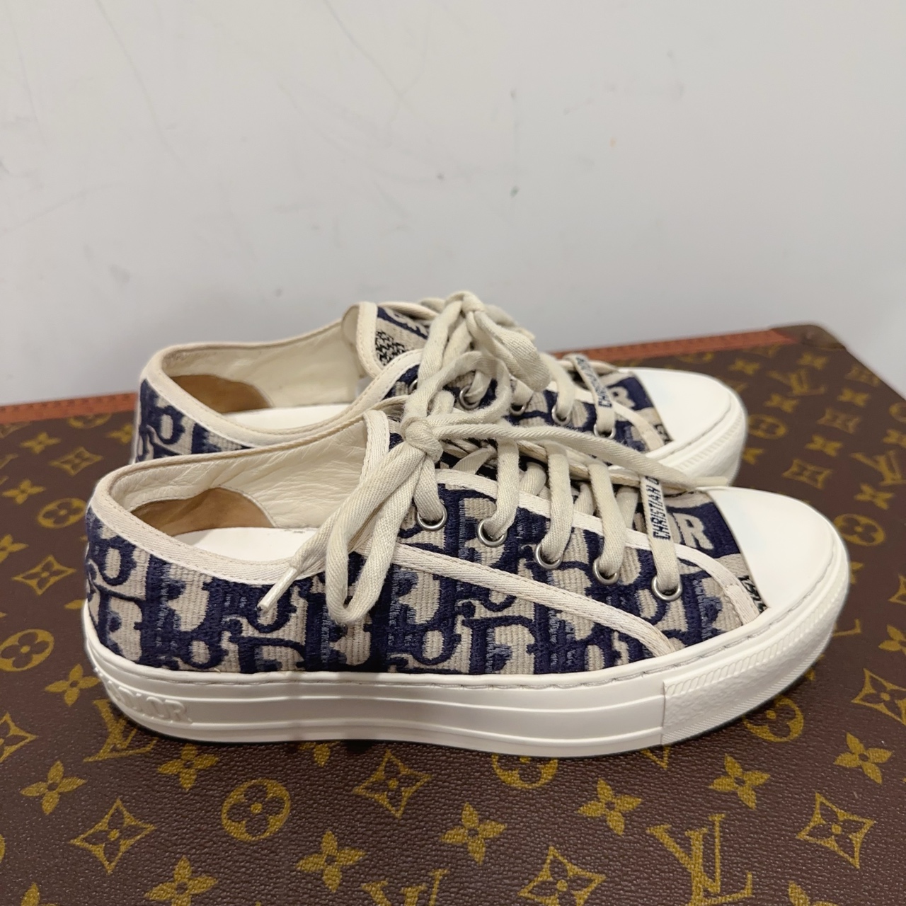 95新  安洁利严选/Dior平底鞋/35码/成色直播间为准/GSS16936