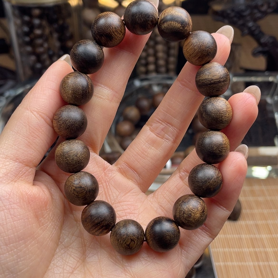 【闪购商品】沉香手串芽庄白奇楠1.2毕业