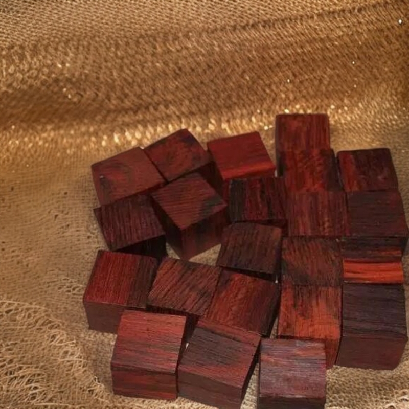 正宗印度小叶紫檀（学名檀香紫檀）