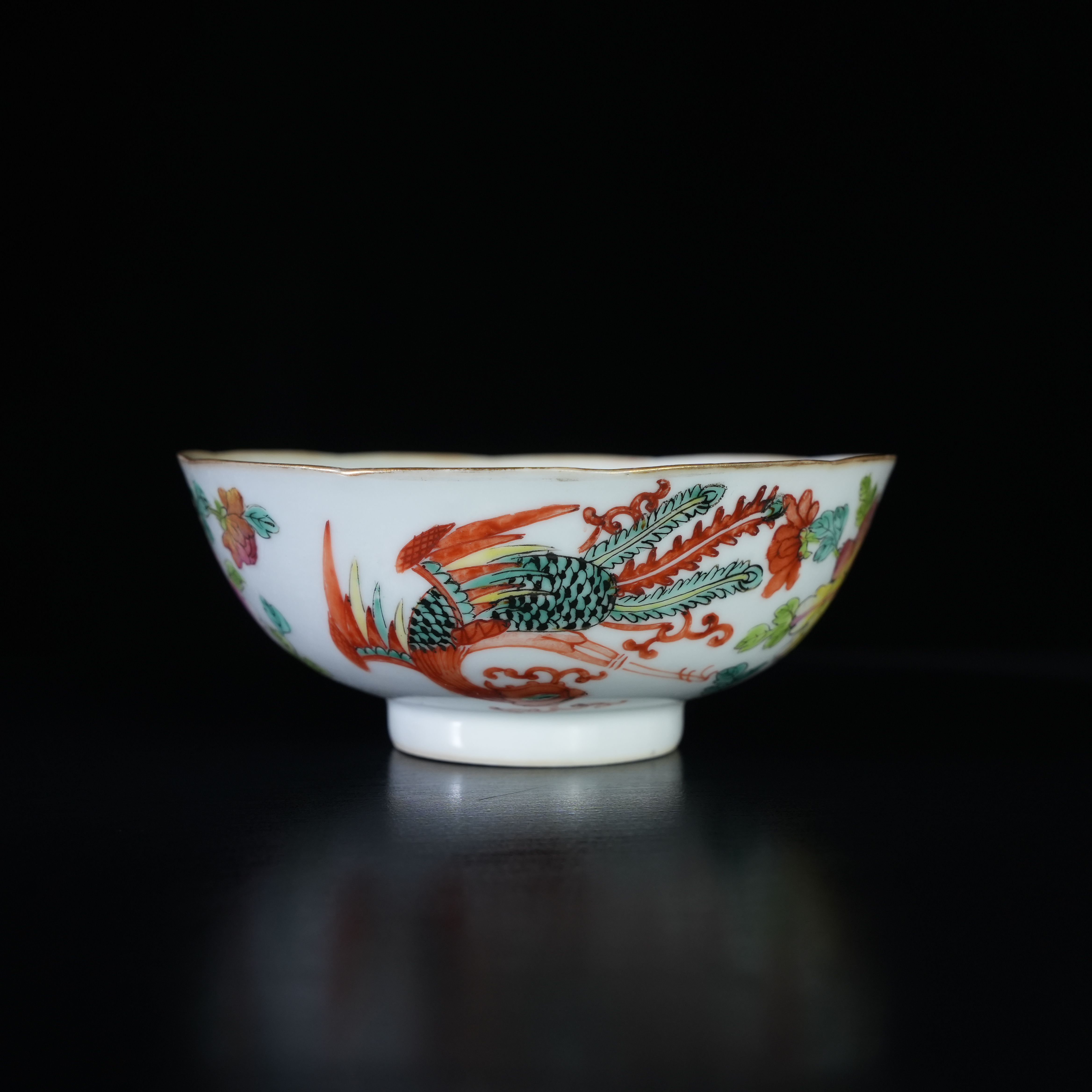 LABC240923035【十竹斋】清道光凤戏牡丹花口碗