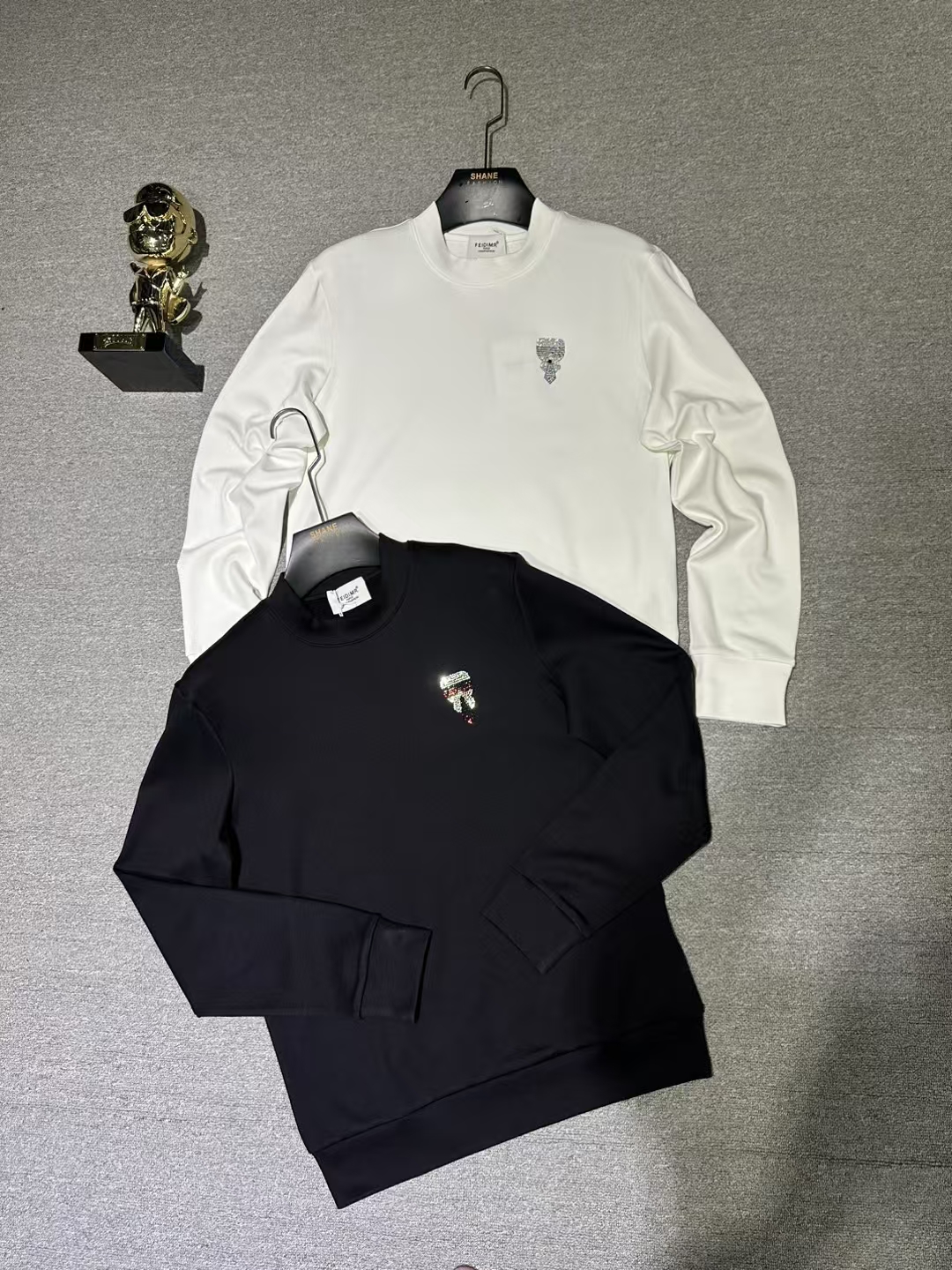 《FD老佛爷》24秋冬新款柔软舒适薄绒男士肌底轻肤长袖T恤