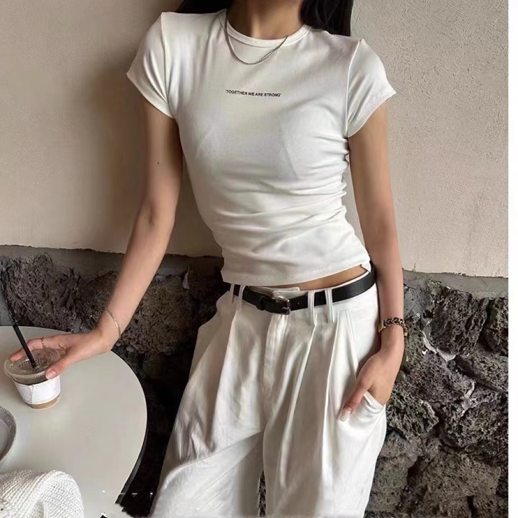 夏季时尚设计感百搭休闲辣妹显瘦修身短款圆领t恤