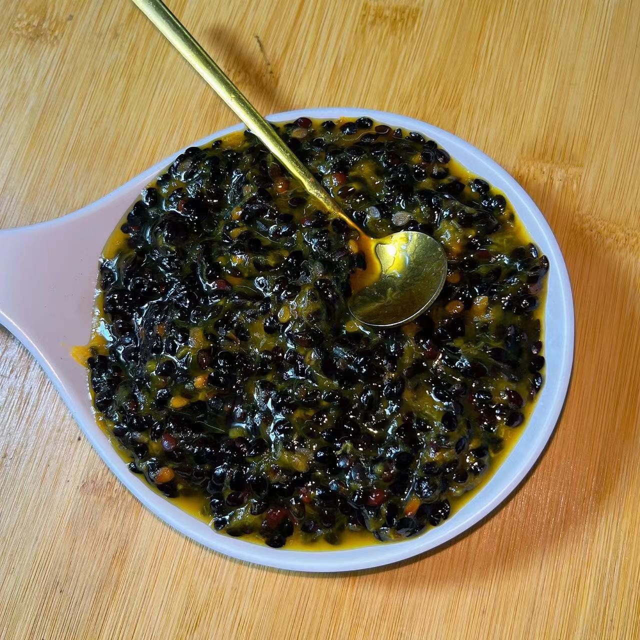 广西果肉籽冷冻香甜（三分酸少量白嫩籽）含袋重1斤