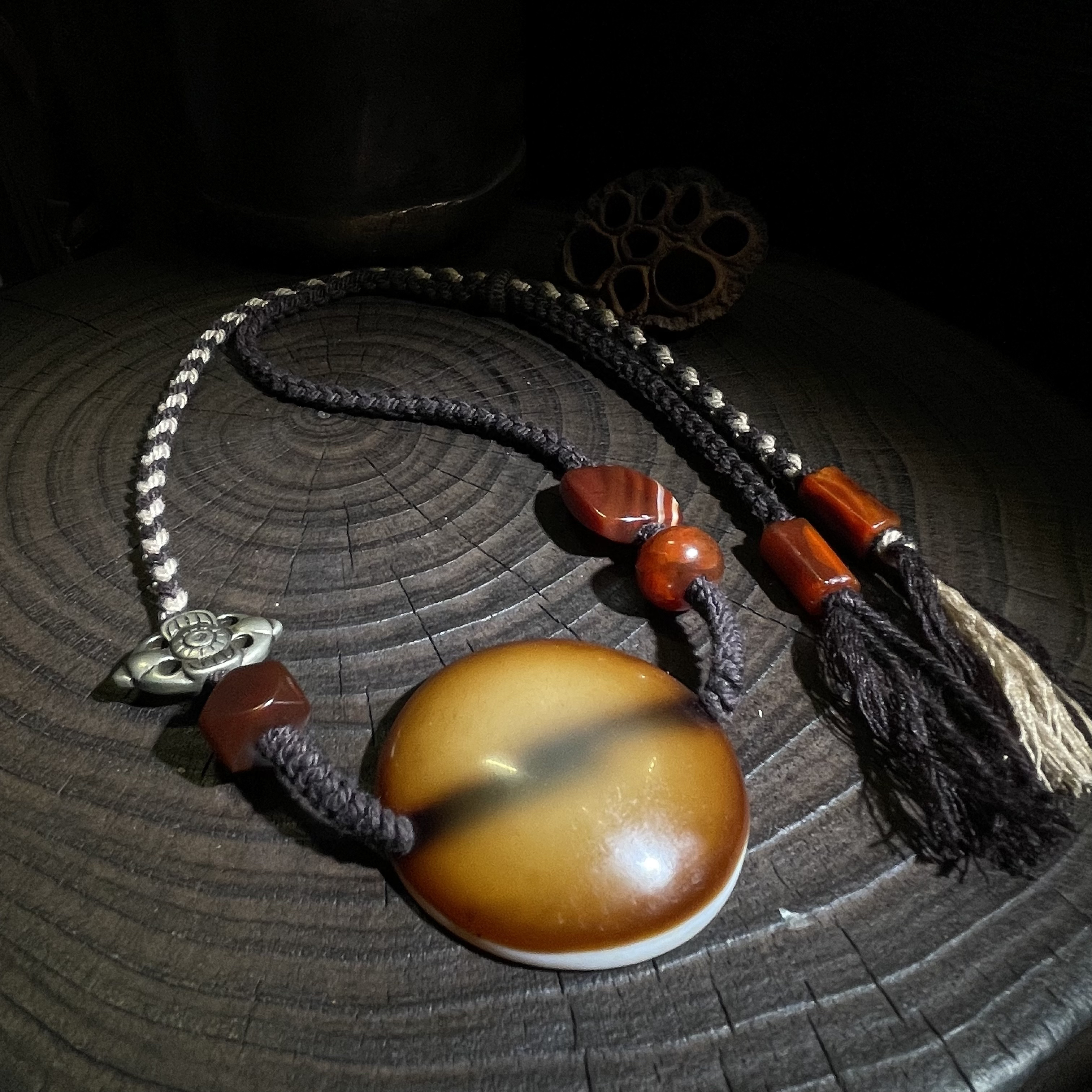 老糖色大羊板眼锁骨链 藏饰搭配风格设计手工编绳 尺寸卡47+-