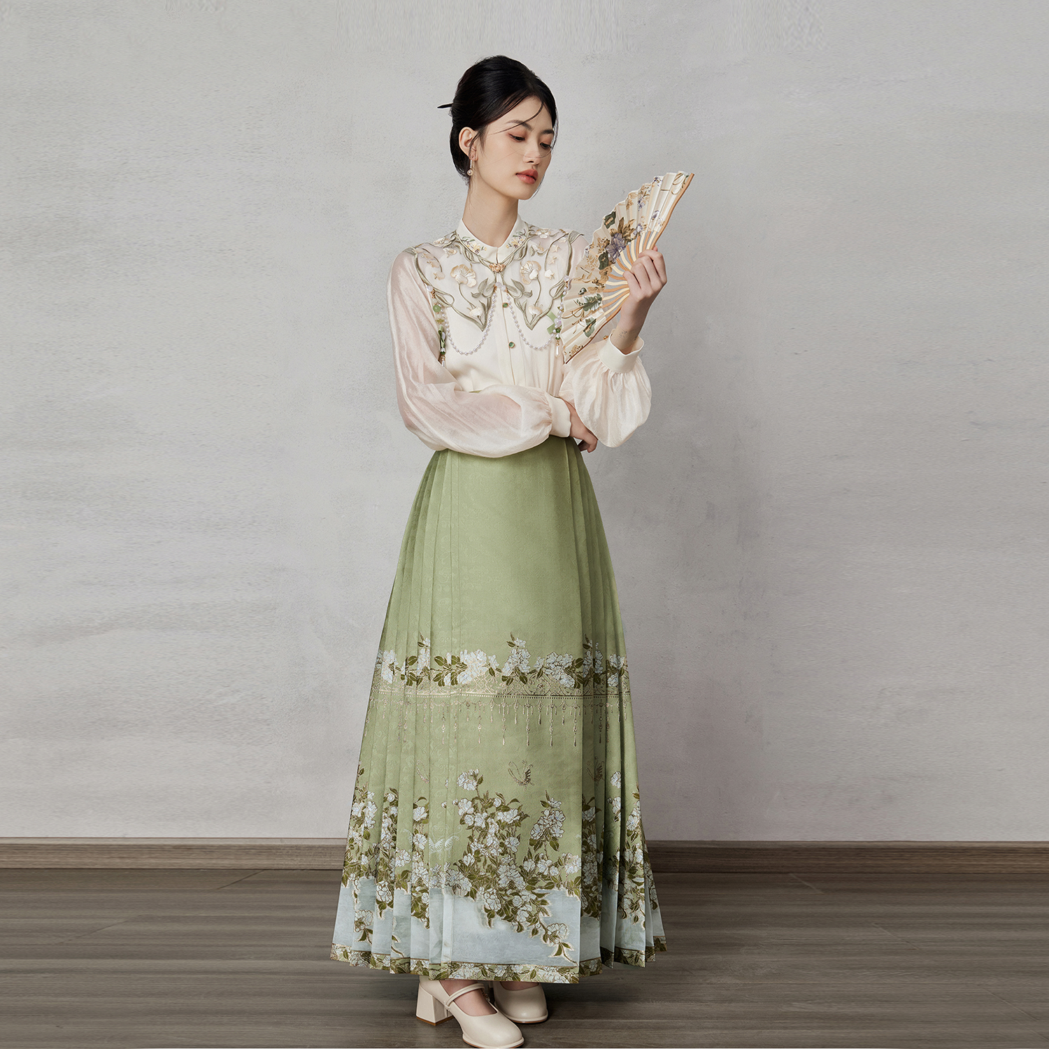 阳阳清货【揽风华梨花颂】马面裙原创设计汉服明制织金仿妆花马面裙