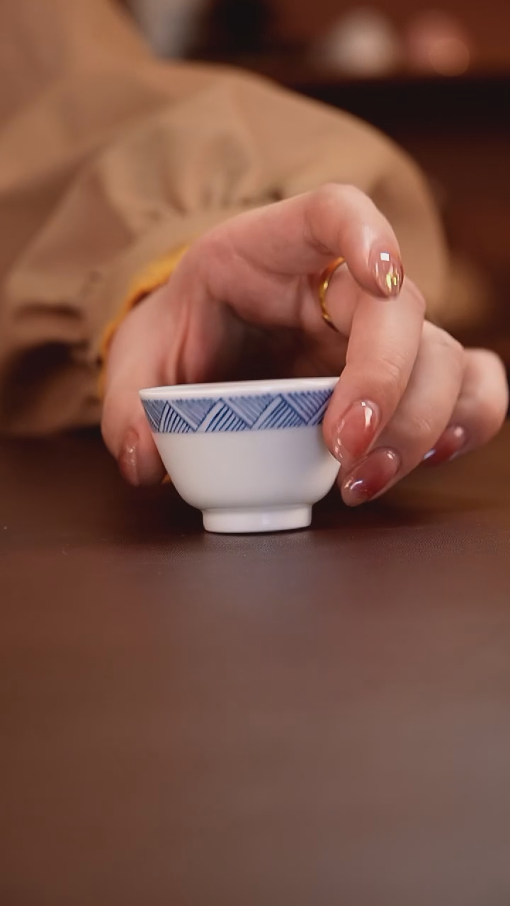 【闪购商品】陶瓷杯山字纹杯
