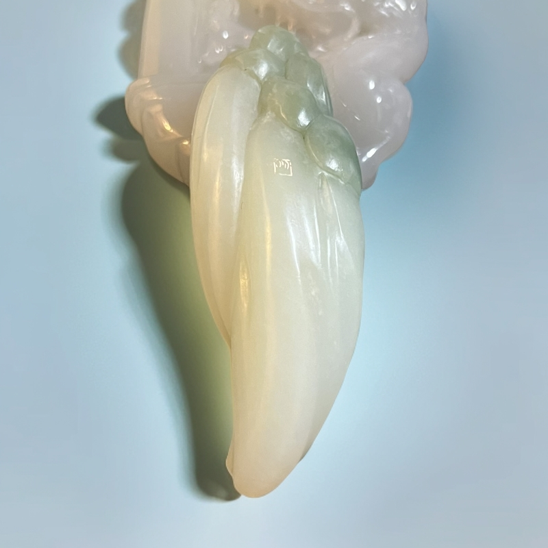 和田玉翠青吊坠，玉质细腻大师工雕刻尺寸71、25、16mm