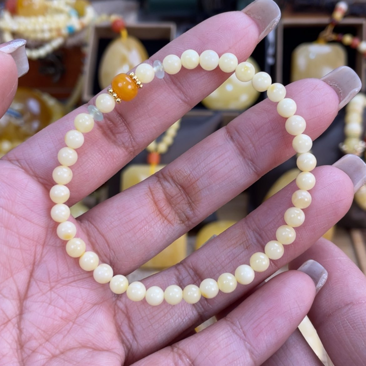 【闪购商品】蜜蜡手串未镶嵌