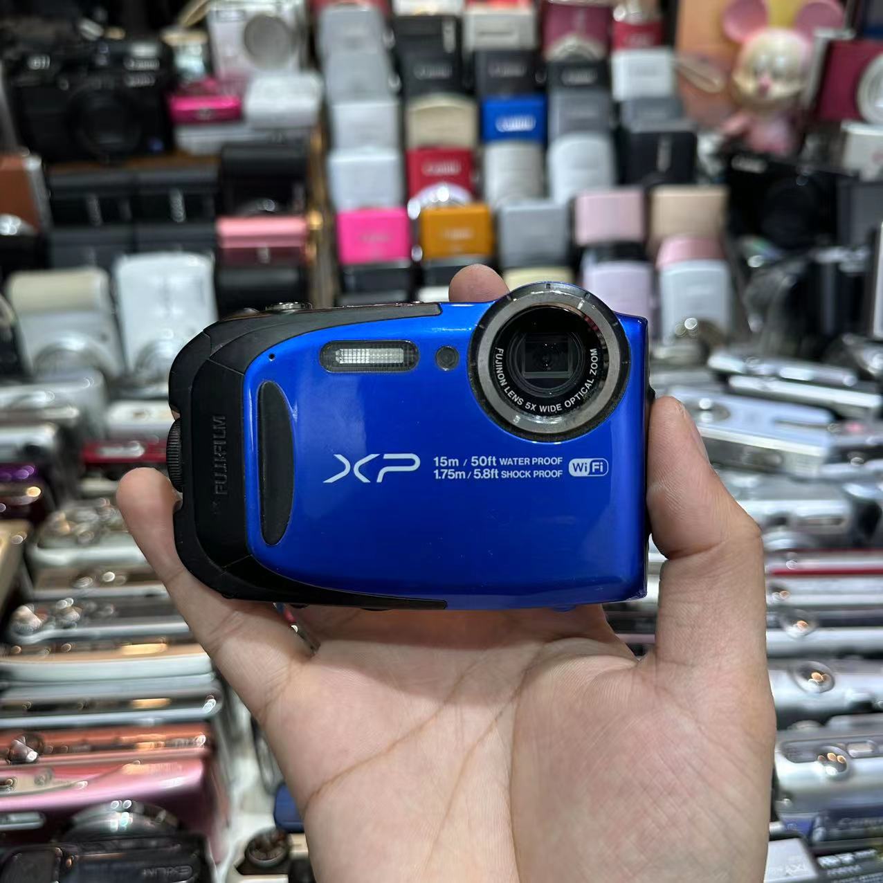 留下数码  富X士XP80 数码相机  配件齐全