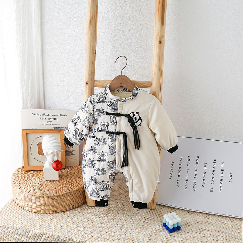 婴幼儿秋冬连体衣新生儿中国风熊猫外出服加绒加厚宝宝超萌哈衣服