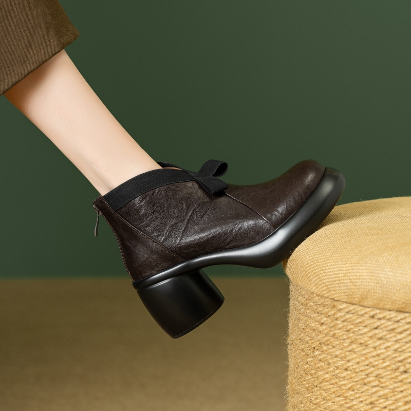 粗跟圆头复古马丁靴女中跟秋冬百搭真皮瘦瘦靴时尚加绒小个子女靴