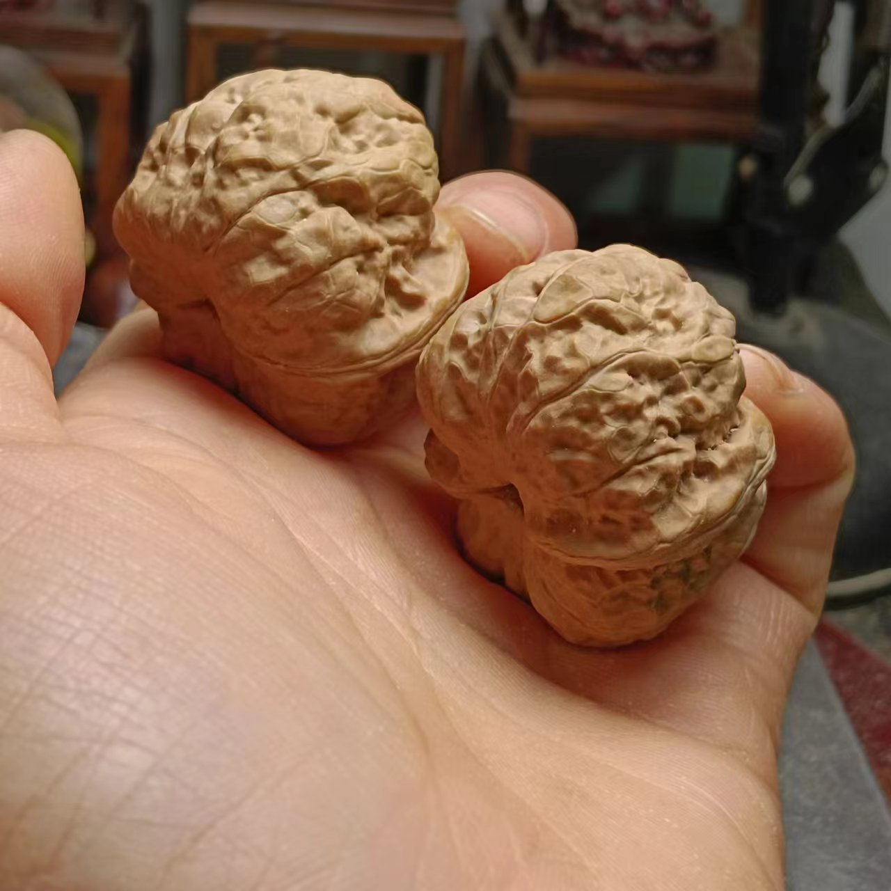 文玩核桃蛤蟆狮子头核桃盘玩手把件男女通用