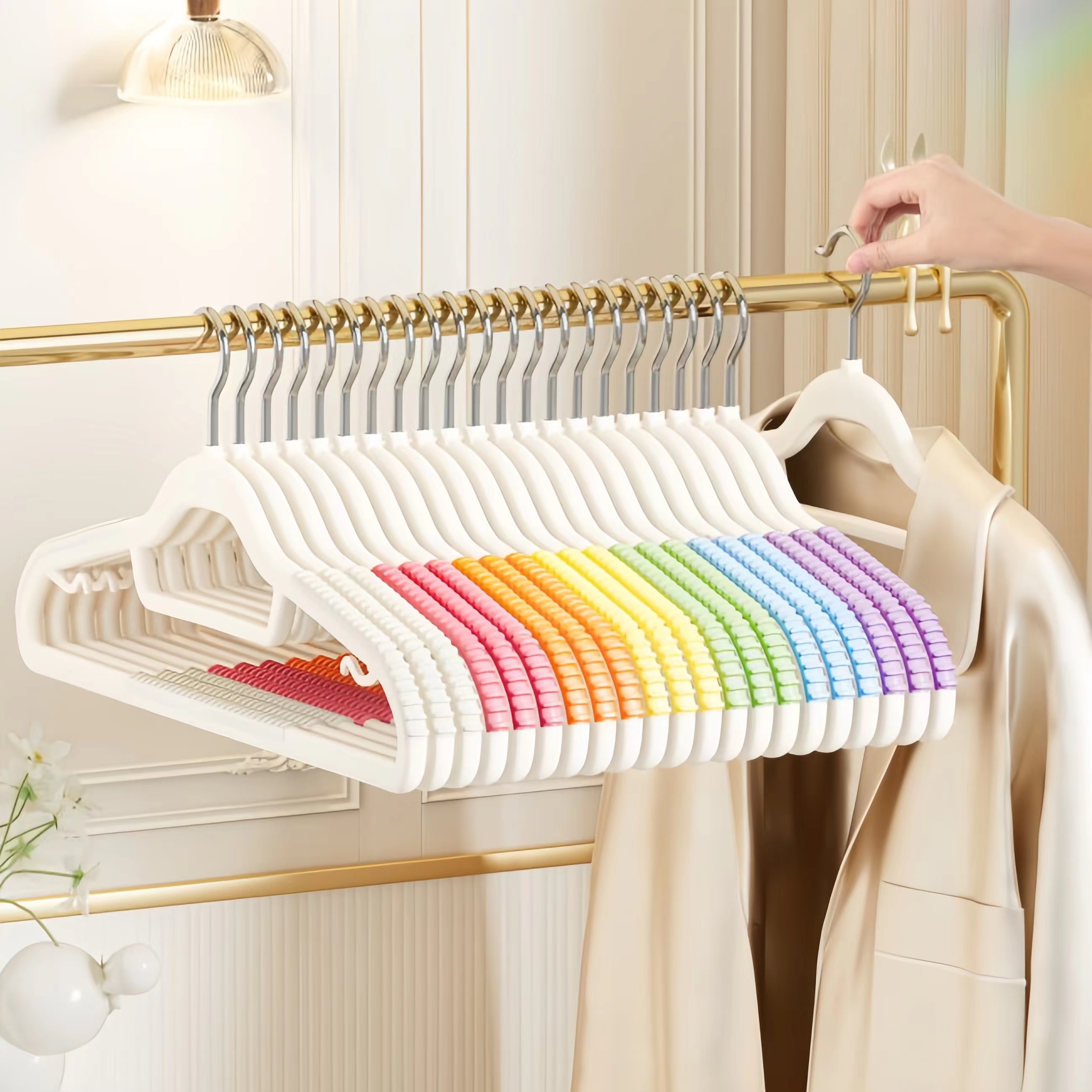 彩虹衣挂家用挂衣无痕防滑防肩角护衣晒衣撑子2024年新款晾衣服架
