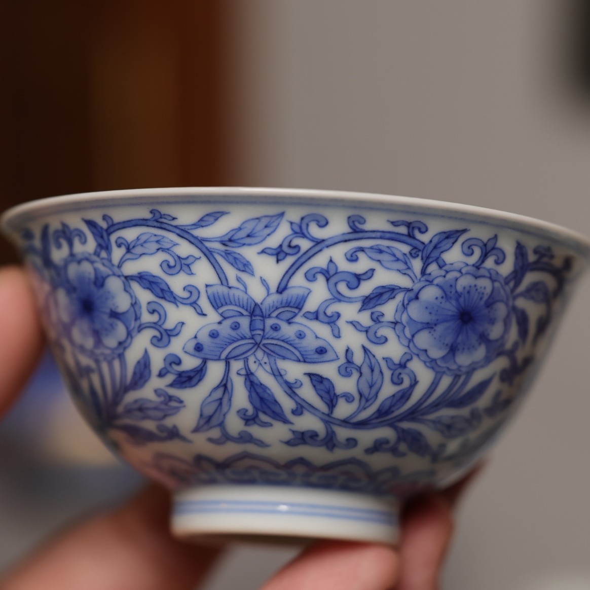 （神工妙造）小愚斋/新品/青花蝶恋花纹杯纯手工主人杯名窑