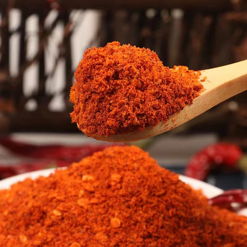 黔家人手工炒制麻辣辣椒面