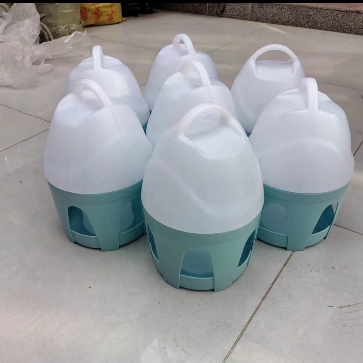 鸽子二代耐高温饮水壶