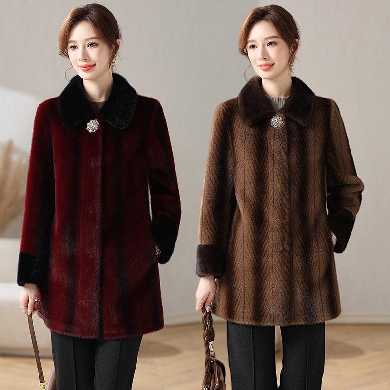 妈妈秋冬水貂绒仿皮草外套新款中老年时尚洋气大码皮毛一体大衣女