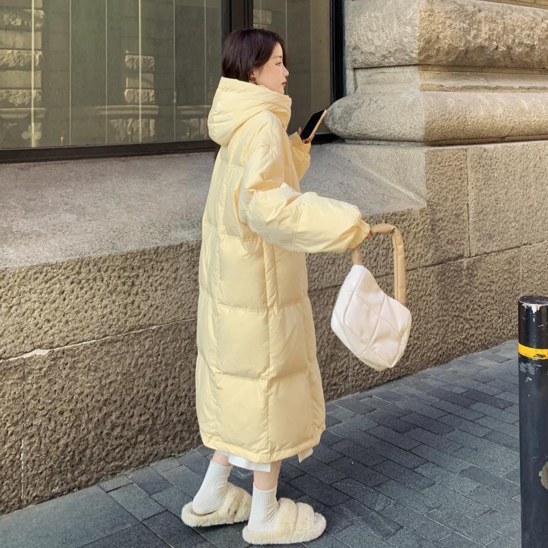 小个子外套奶fufu淡黄色羽绒服女中长款2023冬季新款连帽加厚过膝