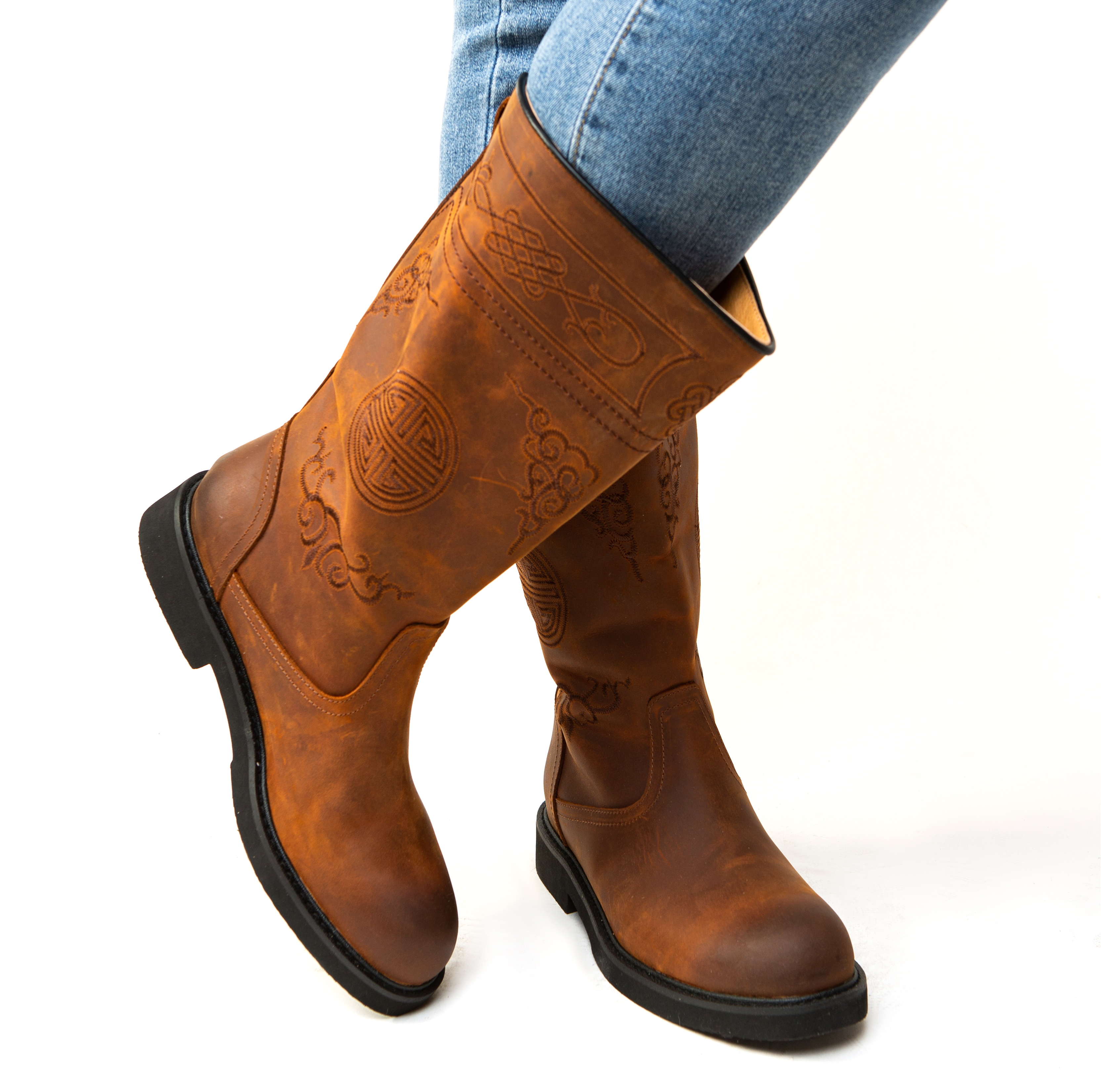 203-8内蒙古爆款休闲男款靴子长筒真皮牛仔靴圆头机车西部靴蒙靴