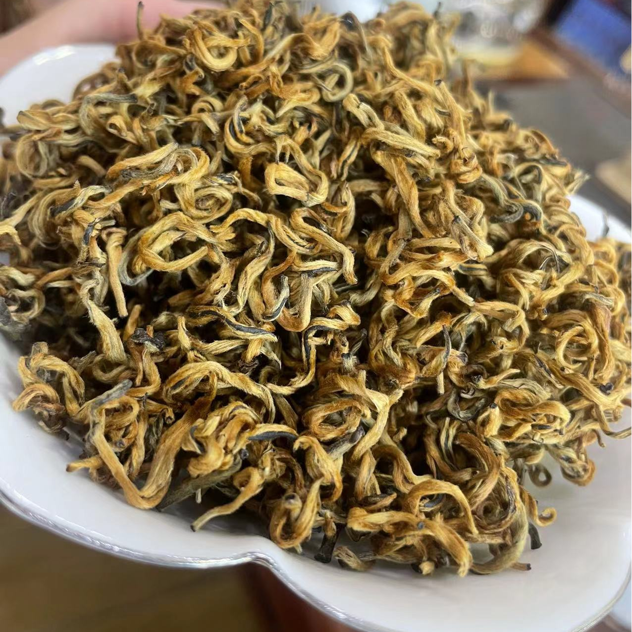 滇红金芽蜜香金丝古树红茶