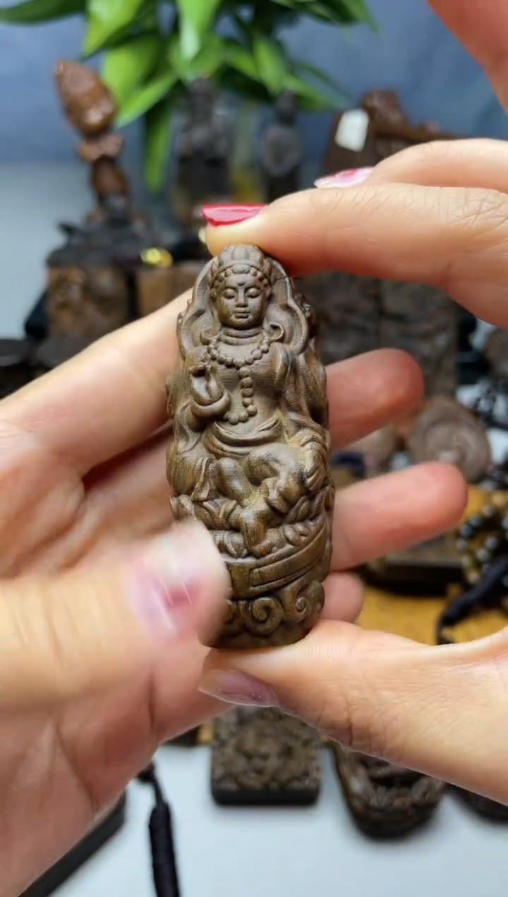 【闪购商品】香木新荷叶观音背面无相佛吊坠