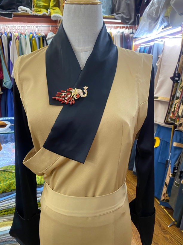 西藏服假两件套……