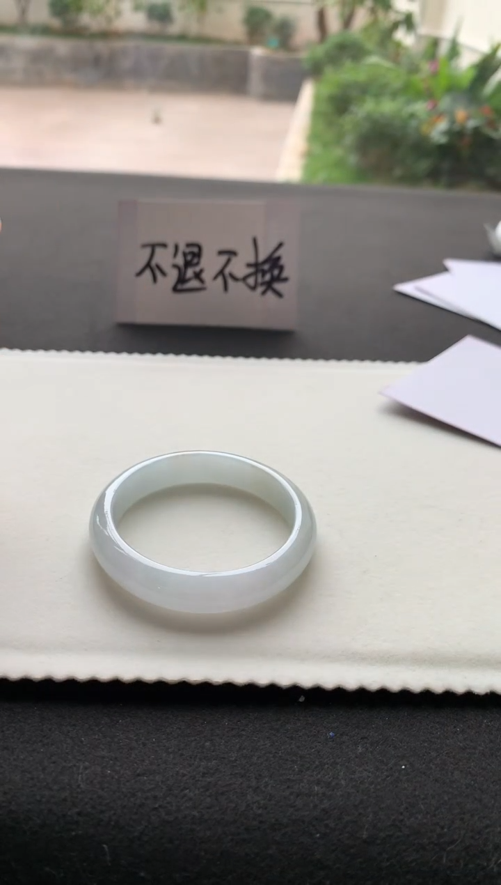 【闪购商品】翡翠手镯未镶嵌53.8贵妃A3119买断