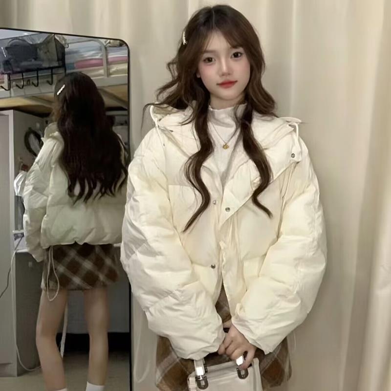 雅鹿高级感白色短版羽绒衣女冬季新款小个子保暖面包服连帽铺棉外
