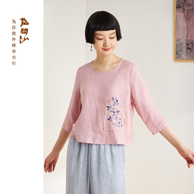 指间沙2331034女装2023年秋季新款圆领毛边贴布刺绣亚麻短上衣
