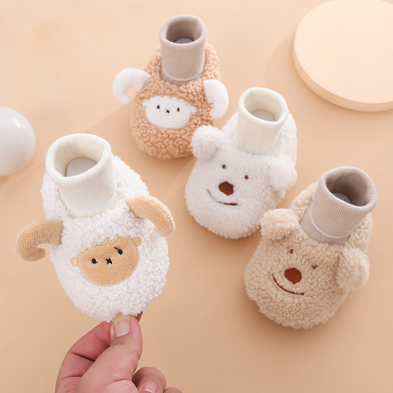 婴儿鞋宝宝保暖加绒棉鞋袜鞋秋冬款1岁软底新生婴幼儿步前鞋