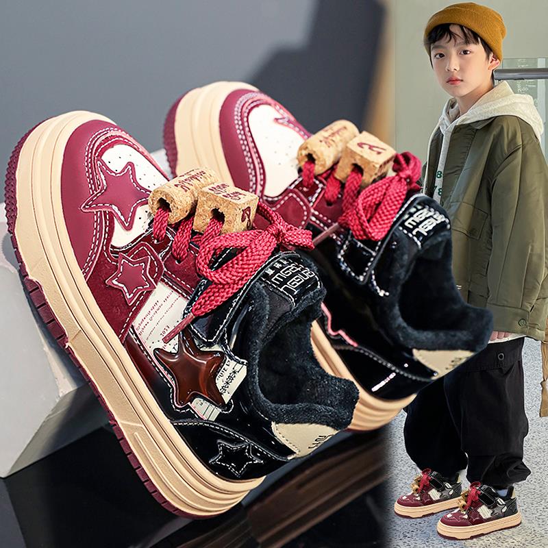 安踏神行晋江男童鞋子2023新款冬季加绒板鞋儿童二棉运动鞋中大童