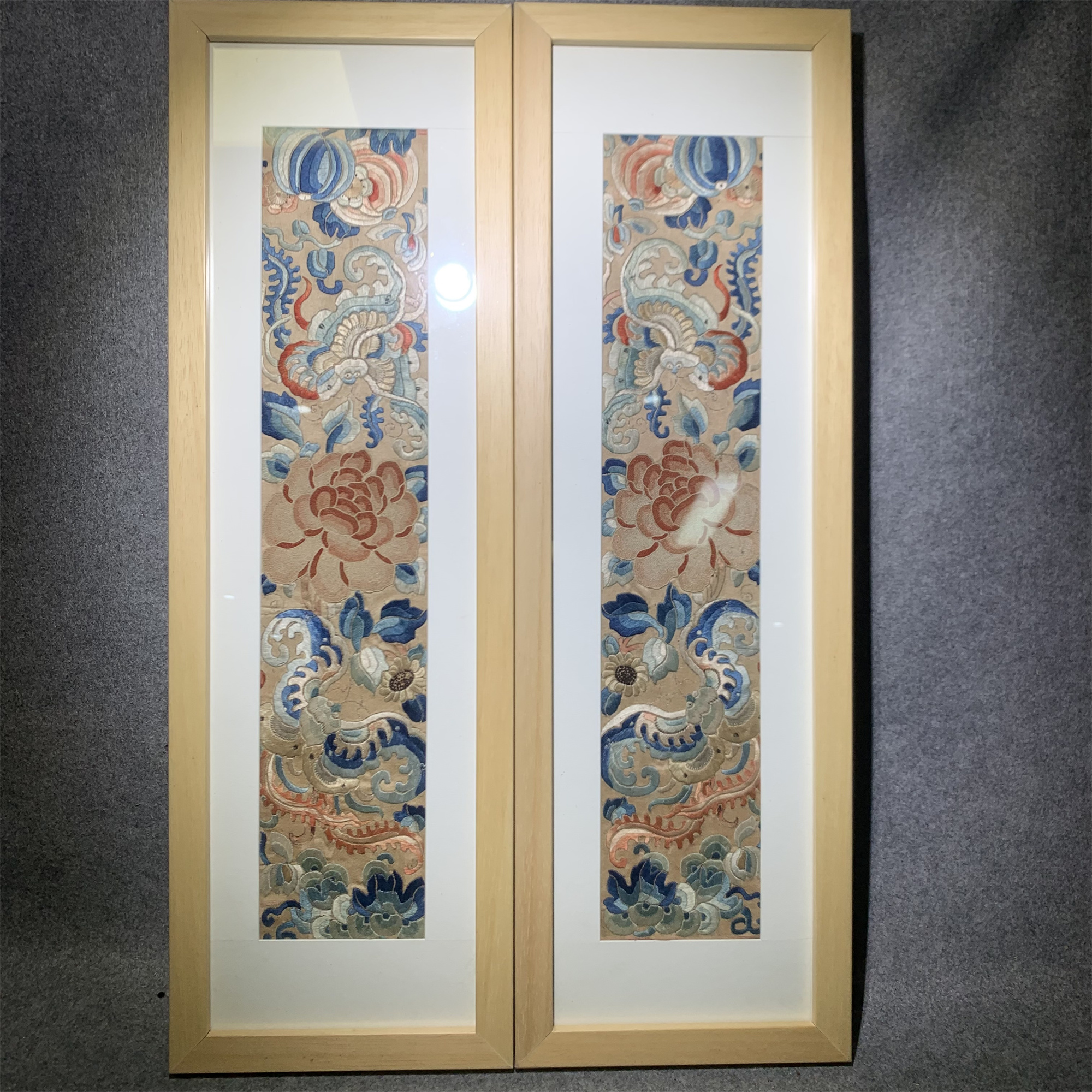清代 清代刺绣蝶恋花一对/山东省传承文物商店库出/020211#