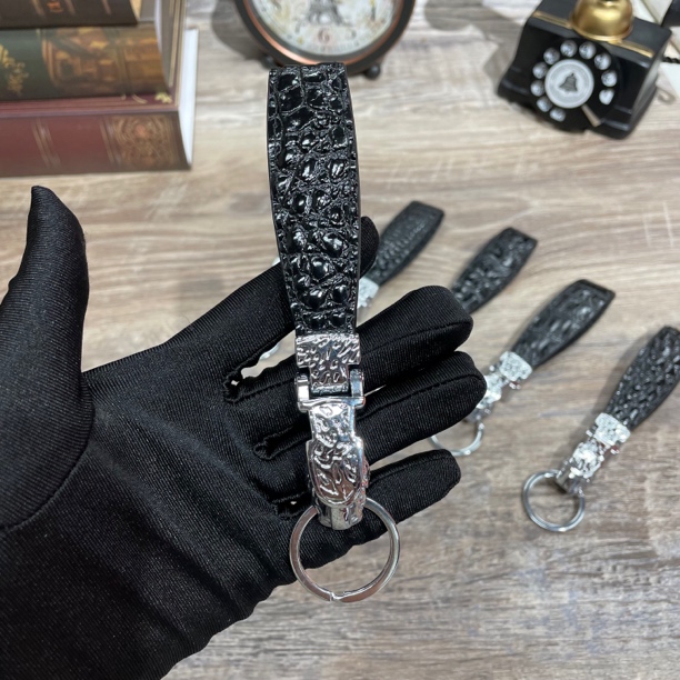 精品鳄皮钥匙扣挂件