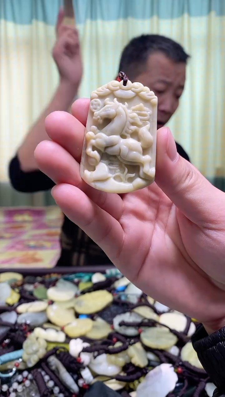 【闪购商品】岫玉吊坠未镶嵌1