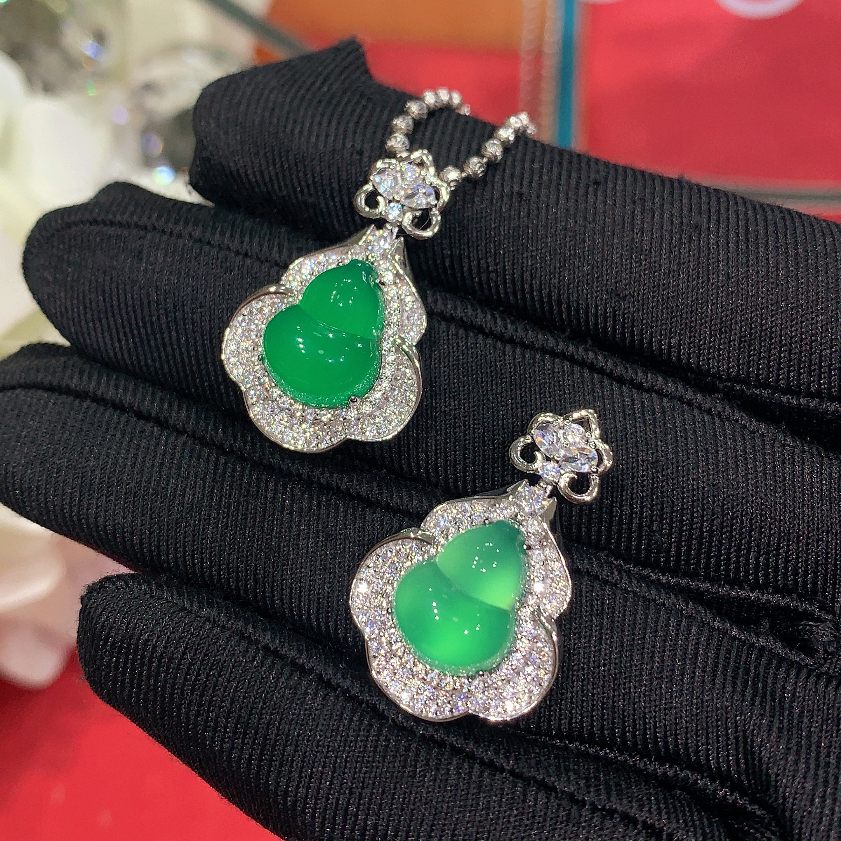 天然绿玉髓迷你葫芦吊坠S925银镶嵌小众设计款玉石福禄项链小挂件