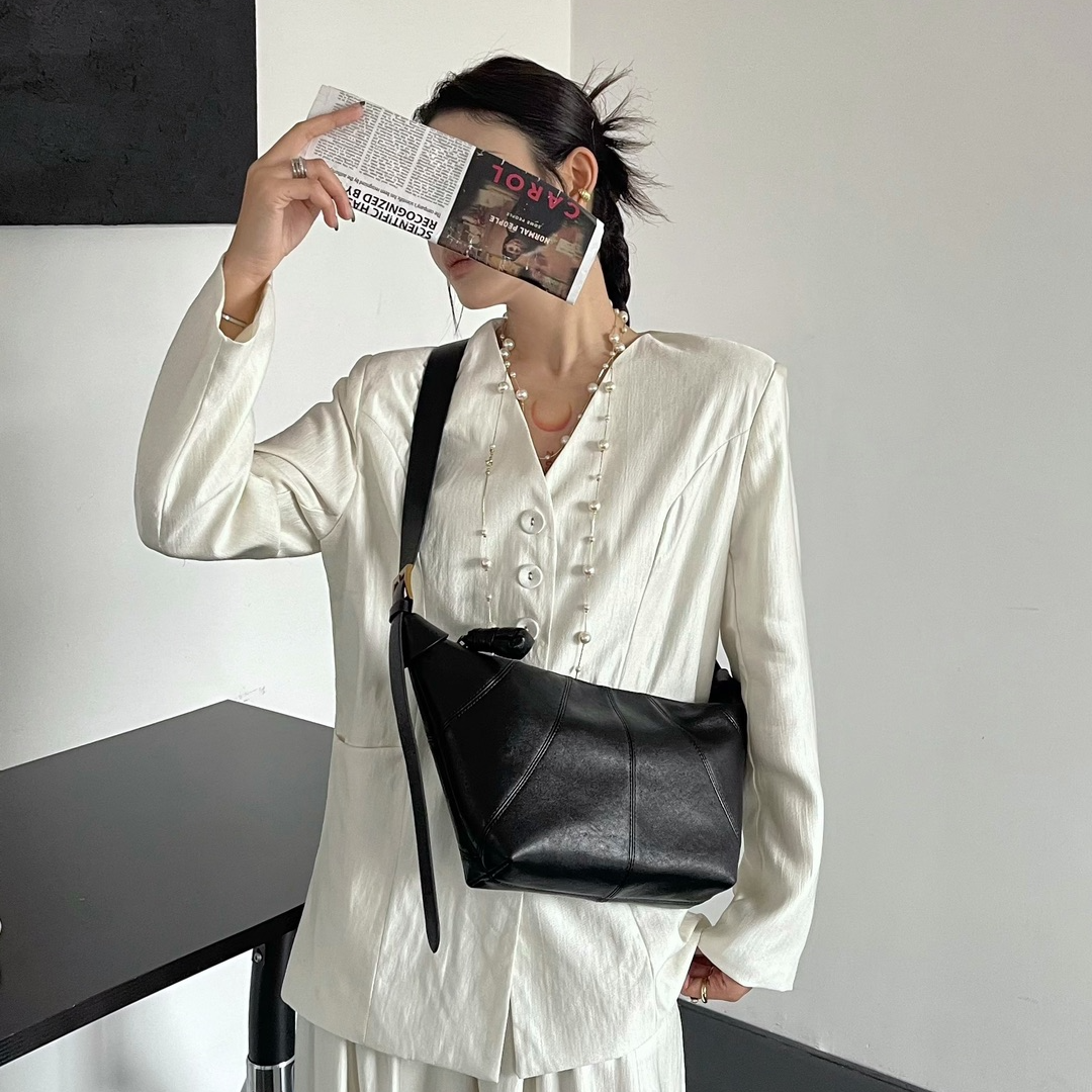 时尚百搭单肩斜挎手提女包福利