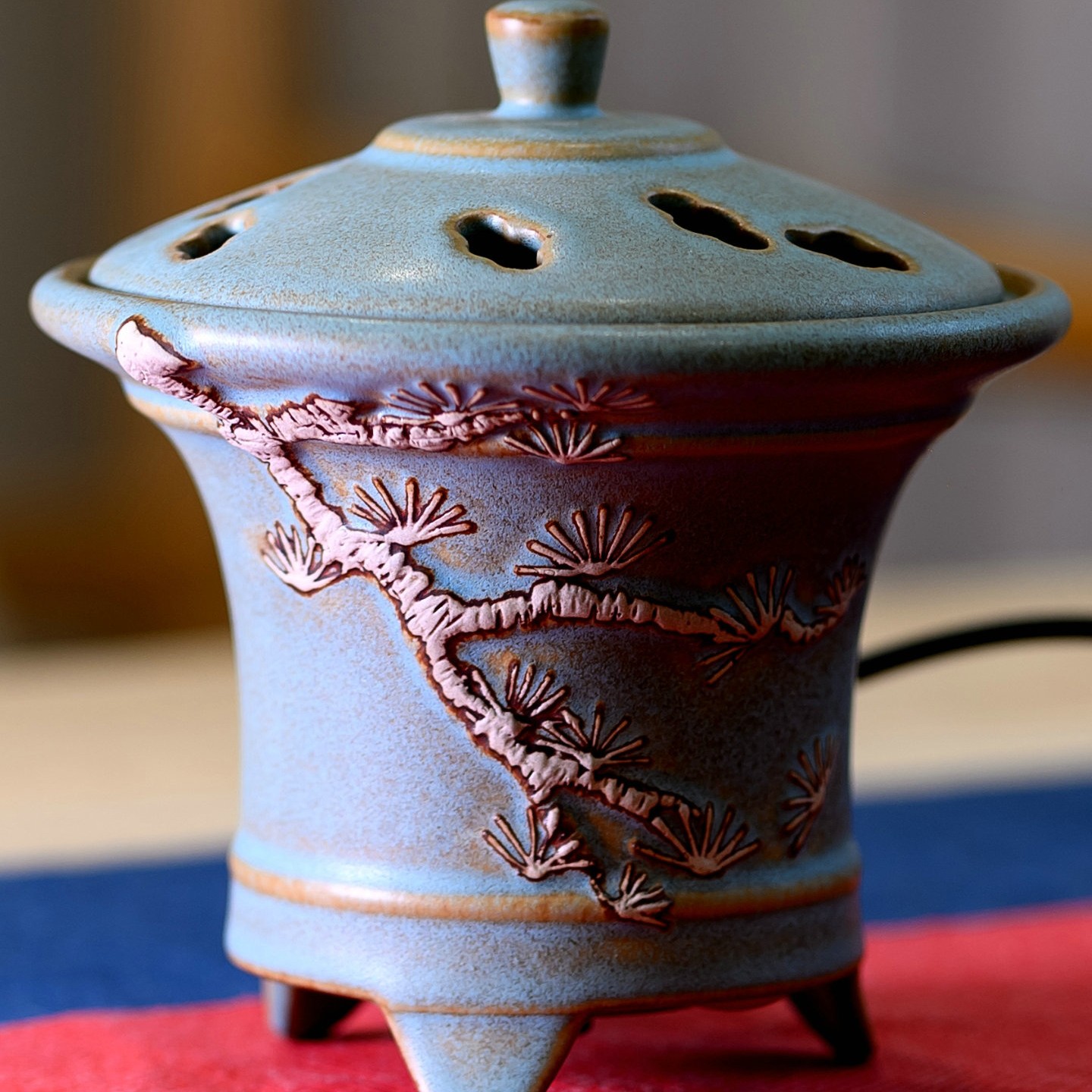 水煮电香炉真的太好用啦！手工制作的，质量超棒，熏香效果也很棒