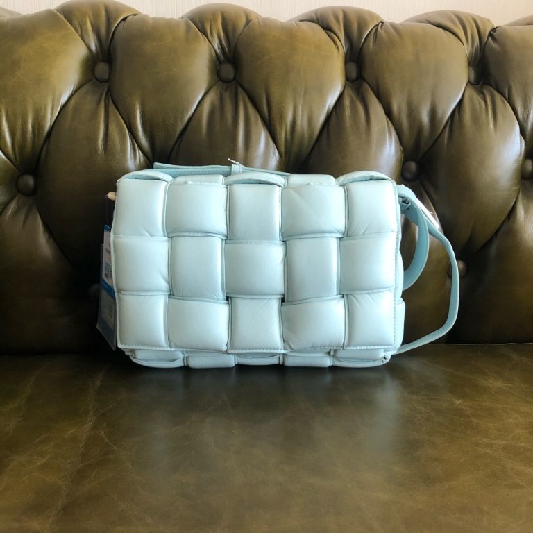 95新 BOTTEGA VENETA/葆蝶家 95新 安洁利严选bv单肩包WHZ20001H