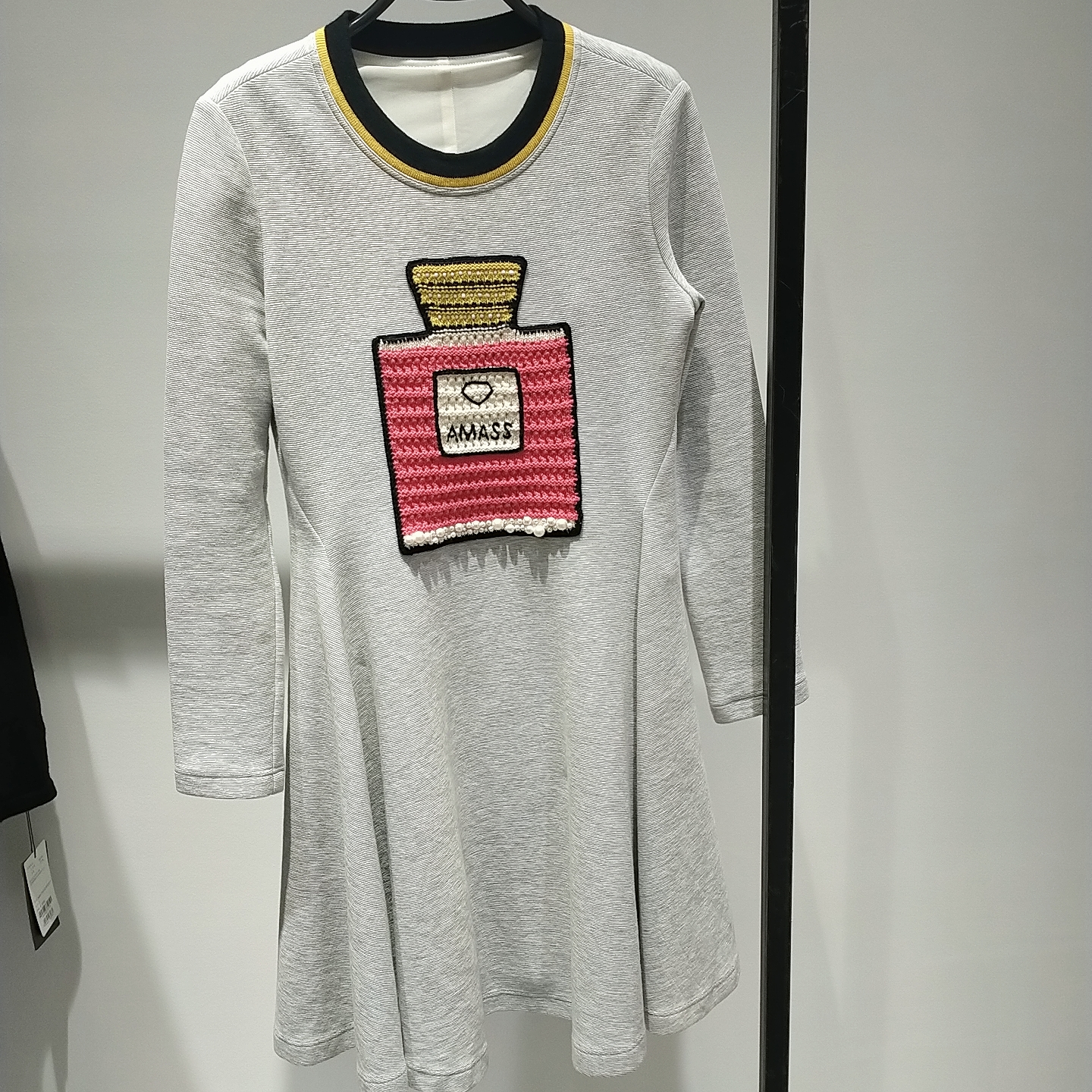 女装品质高端折扣回馈休闲连衣裙（不退换）