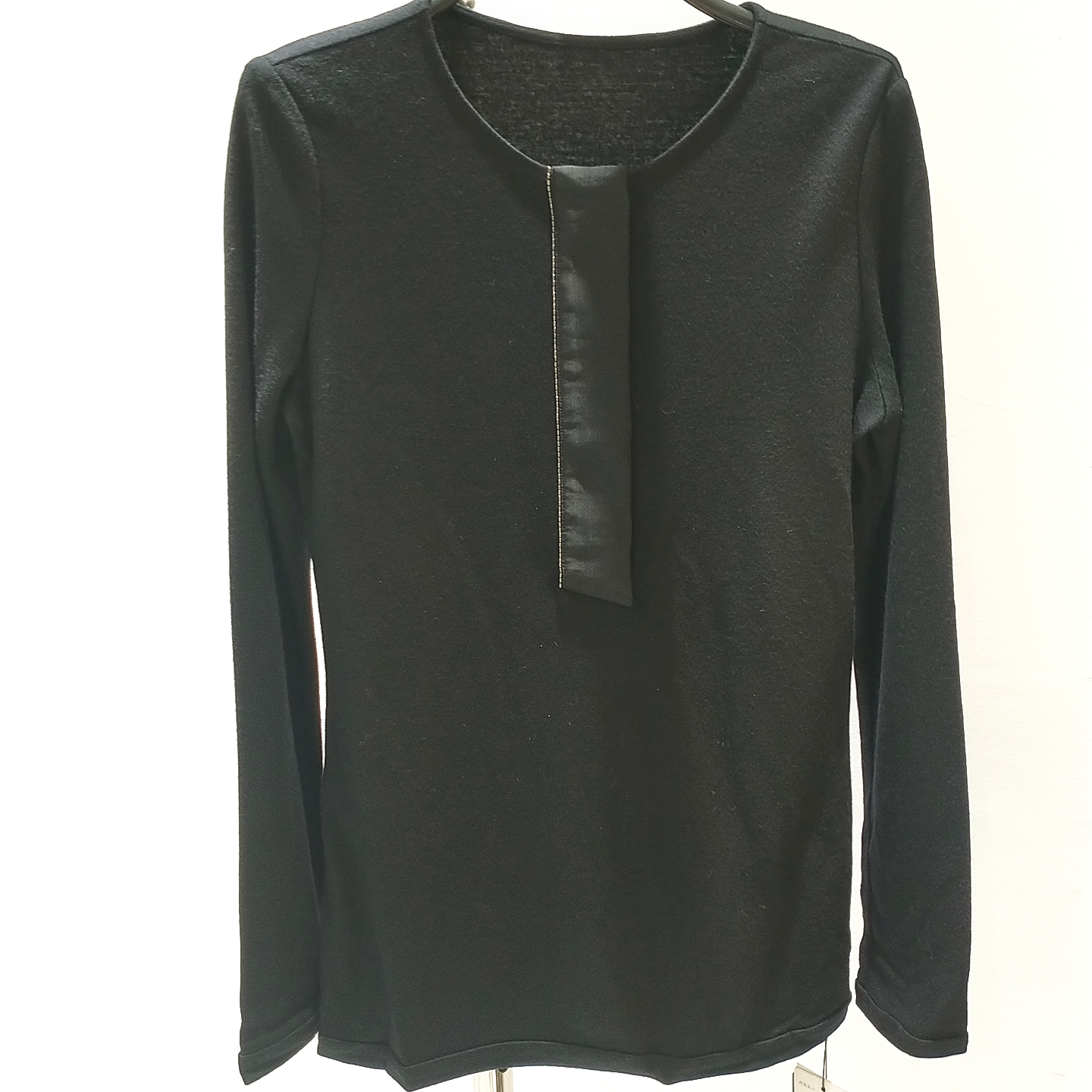 女装时尚气质品质高端折扣回馈羊毛衫（不退换）