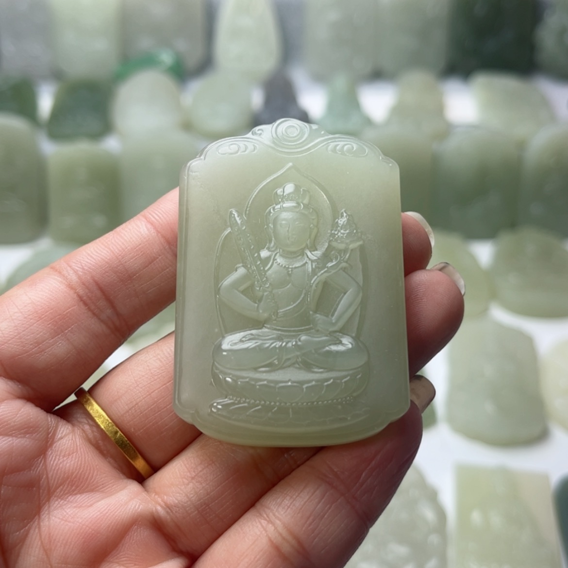 【闪购商品】和田玉颈饰未镶嵌?