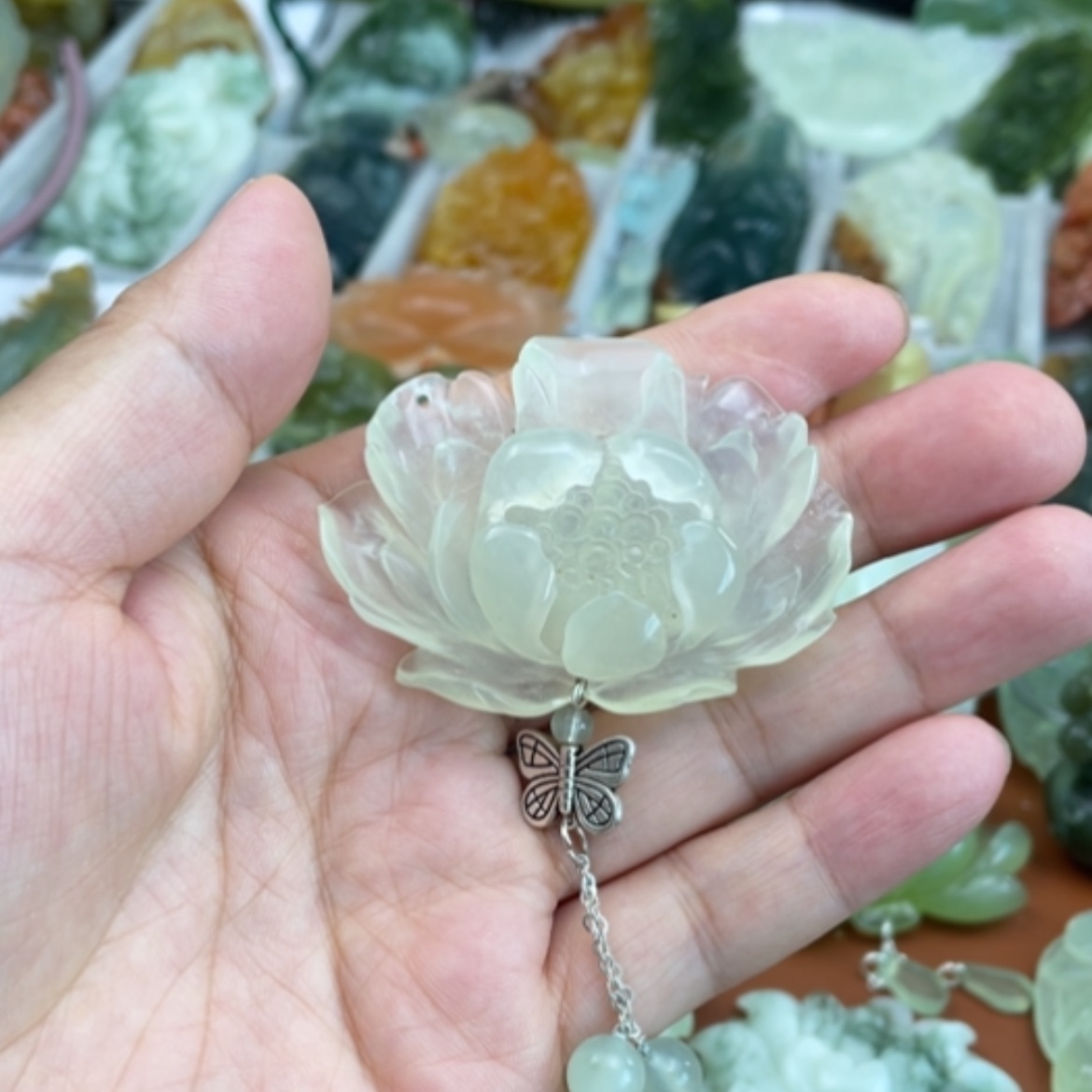 【闪购商品】蛇纹石玉颈饰未镶嵌