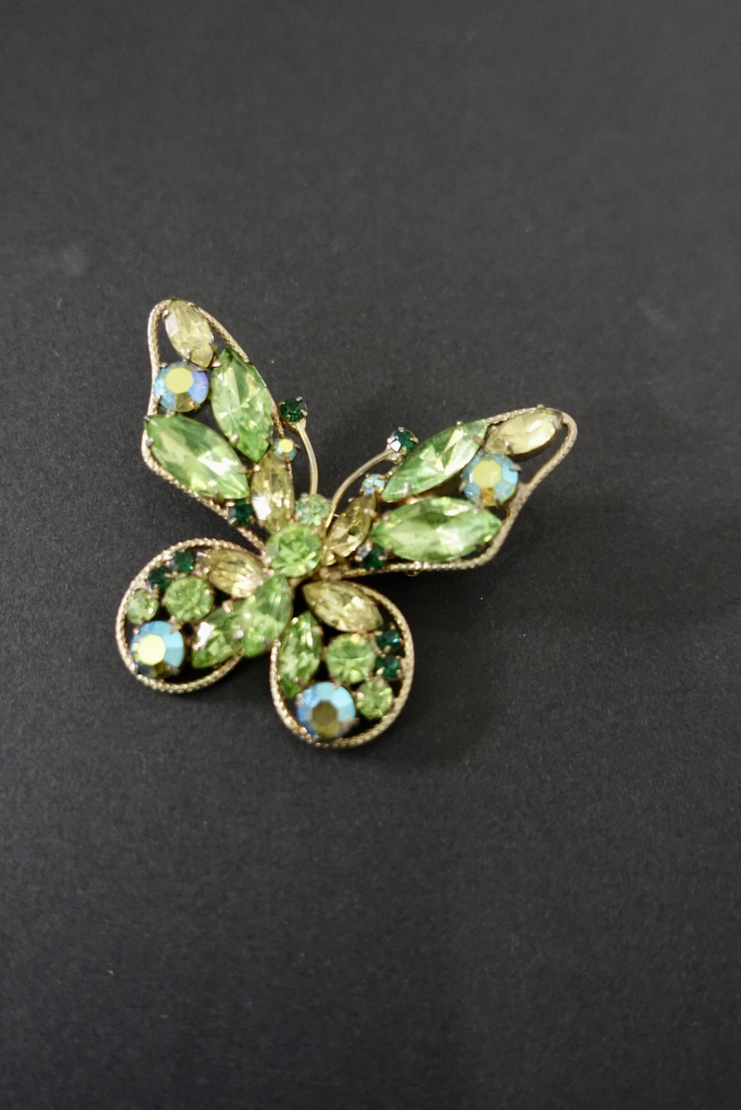 铜合金仿水晶胸针 Vintage莱茵石蝴蝶胸针