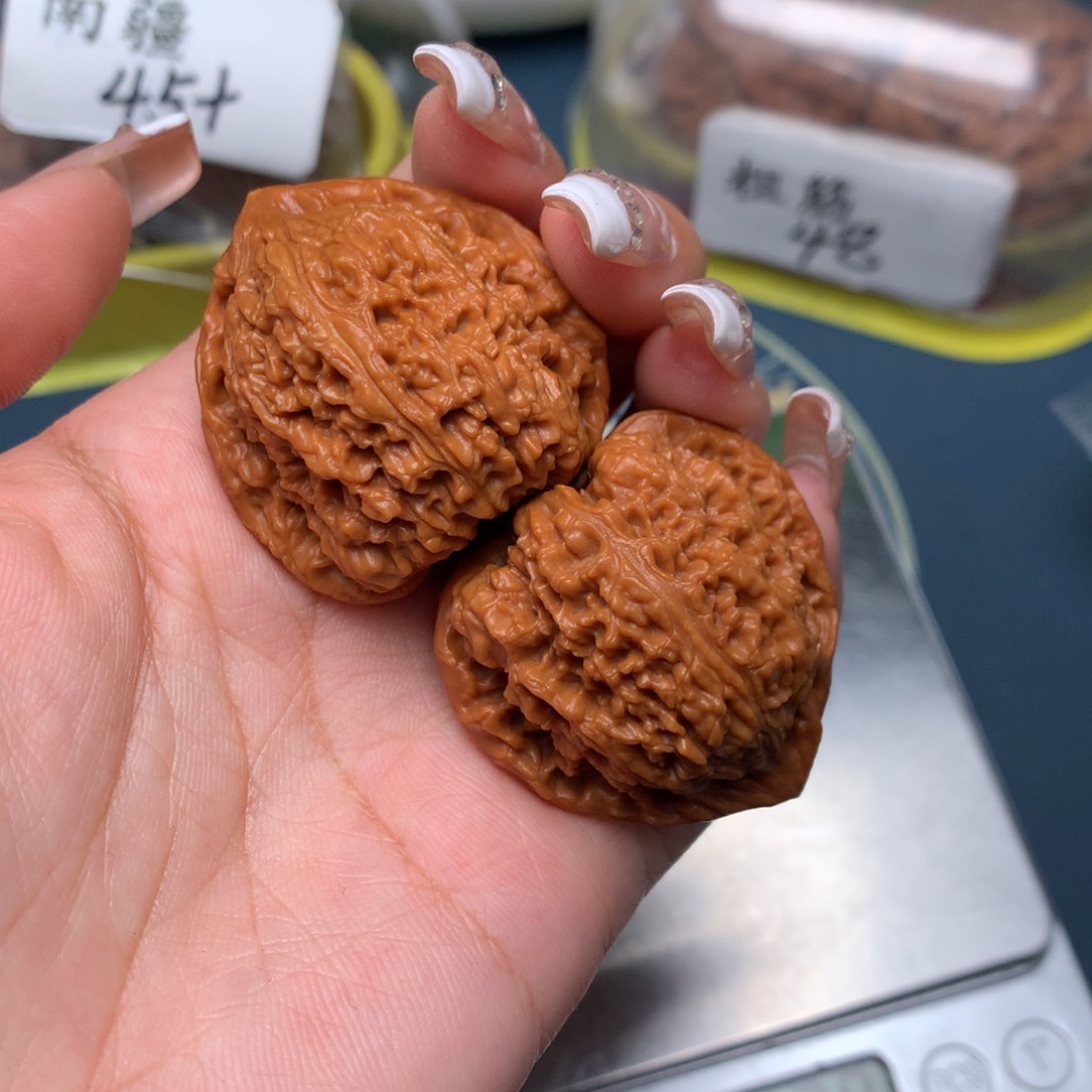 文玩核桃把件38-7037-8