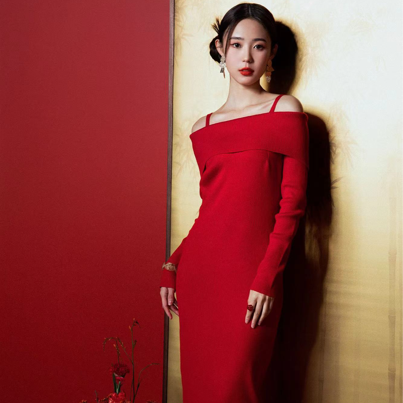 OU.FASHION/欧点宴会针织修身包臀裙1142310276                .