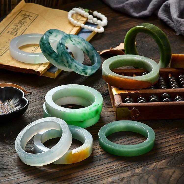 纯天然翡翠a货手镯尺寸测量圈口图