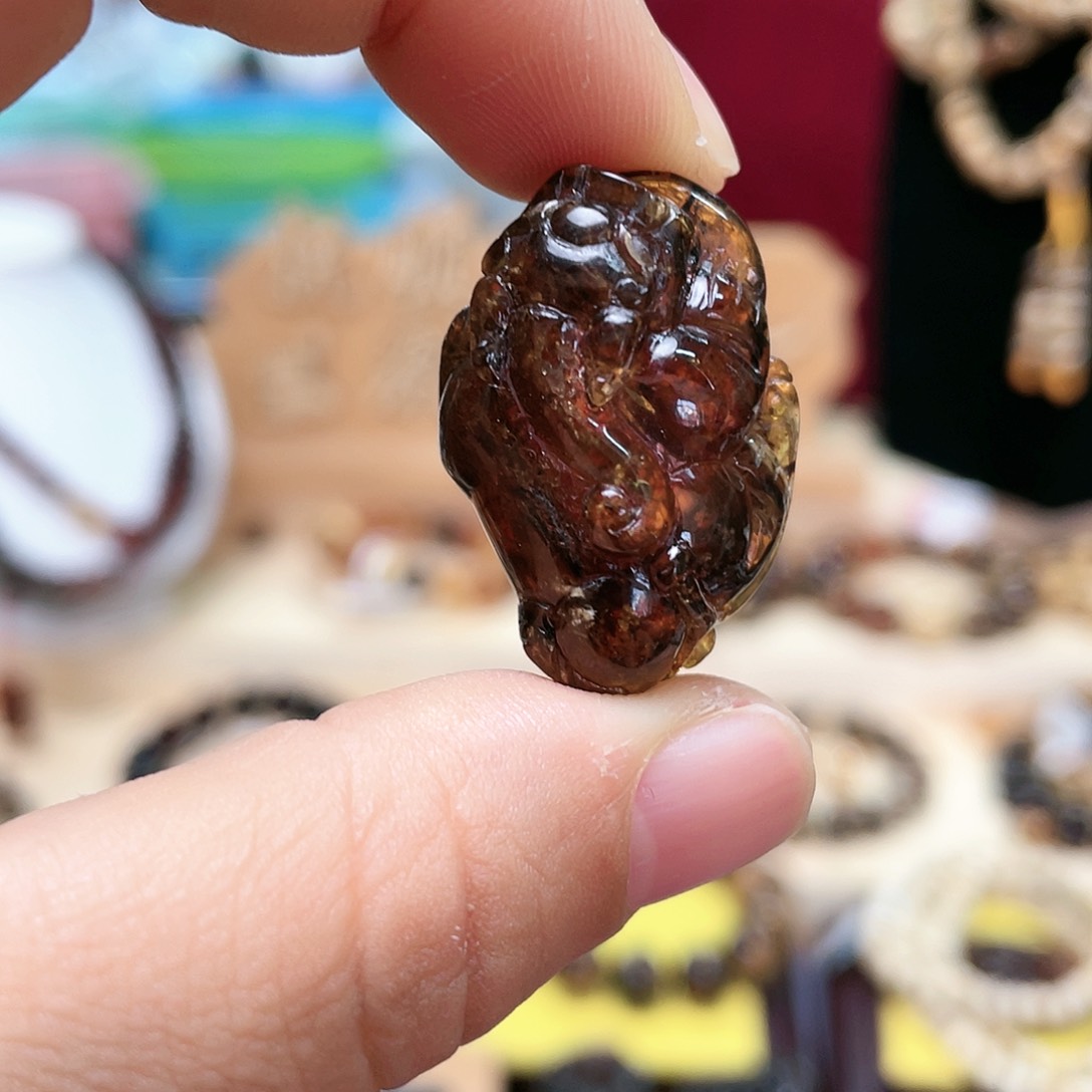 琥珀裸石未镶嵌程*大